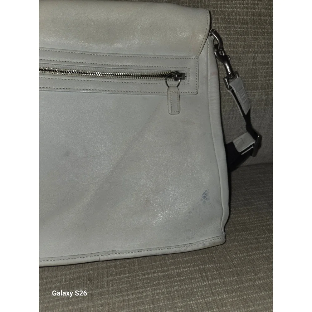 37. Coach Vintage White Leather Messenger Crossbody Bag 9431 USA Made